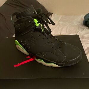 Jordan 6 “Electric Green” (Size 9)